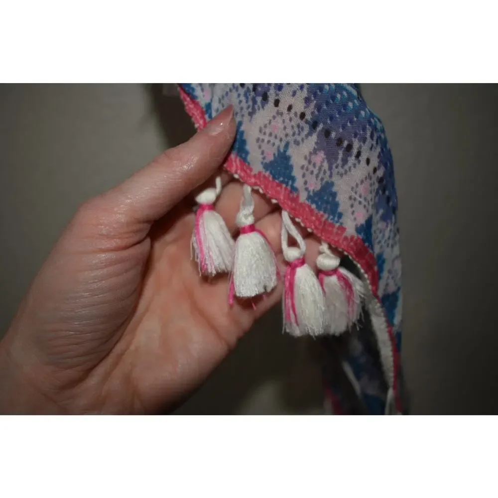 American Eagle Outfitters White/Pink Tassel Scard